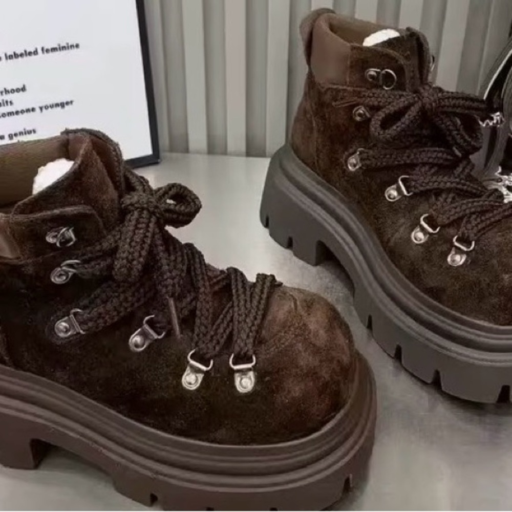Women’s Chunky Platform Hiker Boots in Dark Brown